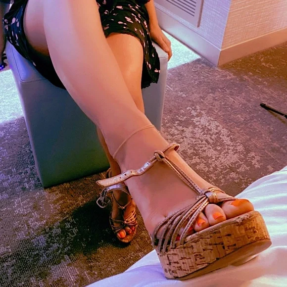 ❤️ Banana Republic wedge sandals! Size 8 US. - Picture 12 of 14